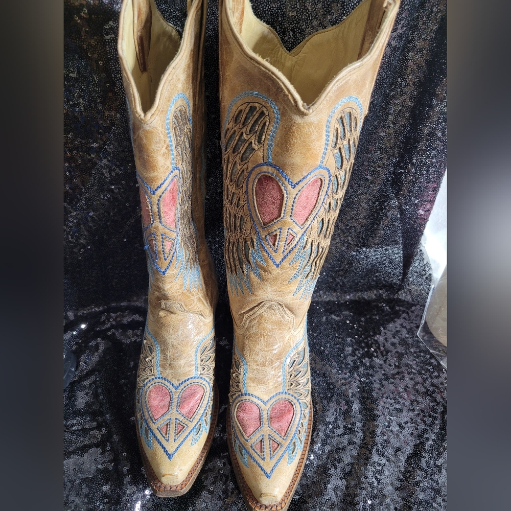 Corral Tan and Pink Embroidered Western Boots